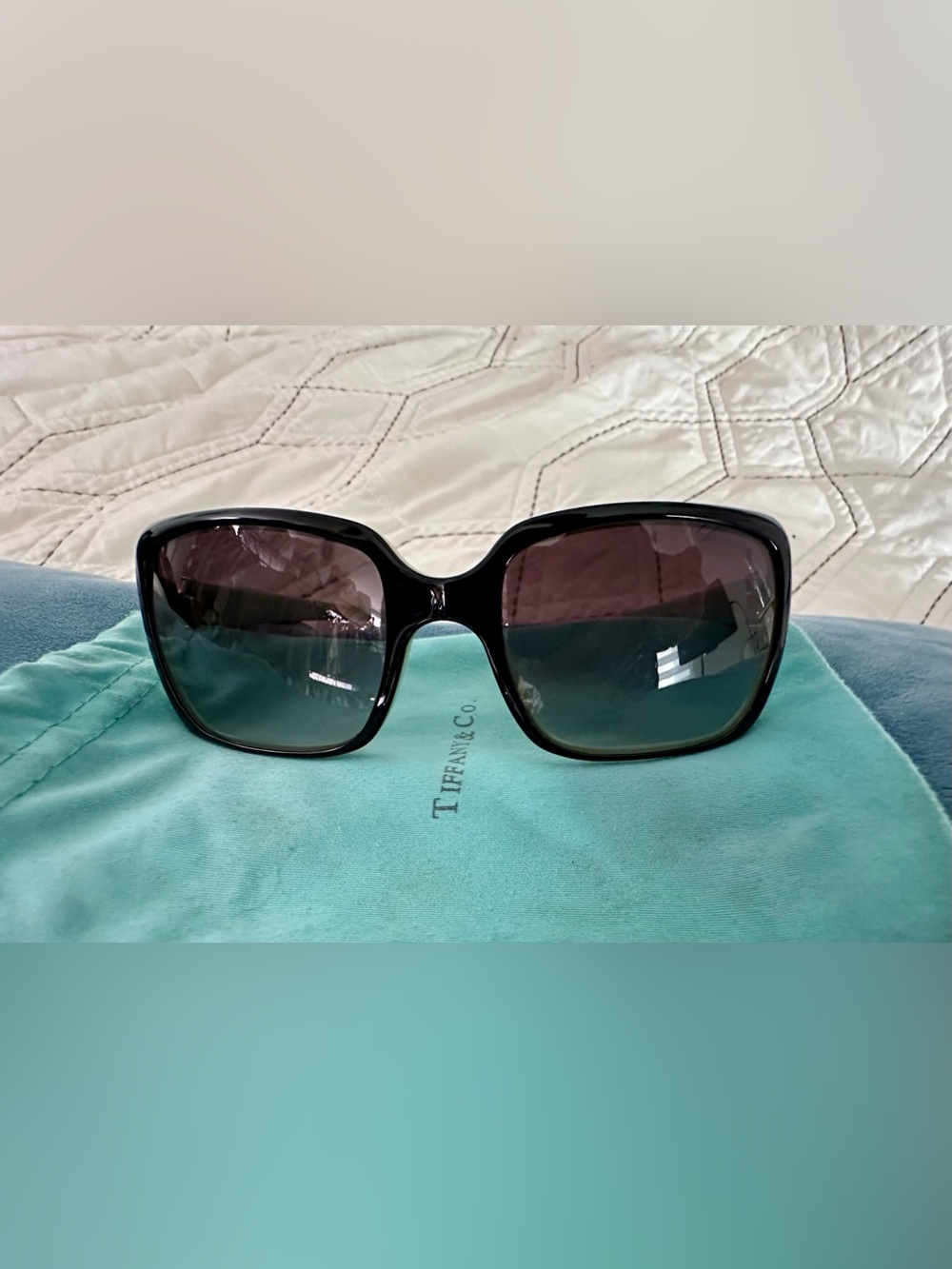 Tiffany & Co. Women's Sunglasses Black on tiffany blue/grey Tf4047b model - Picture 10 of 10